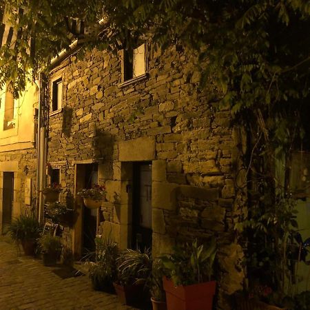 Au Coeur Du Quartier Historique Villa Ланьон Екстериор снимка